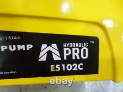 10,000 PSI Air Hydraulic Pump, 1.6L Reservoir, NPT 3/8 Oil Outlet, NPT 1/4