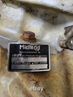 8.3 Cummins Midland 3558006x air compressor with V10F Vickers Hydraulic pump