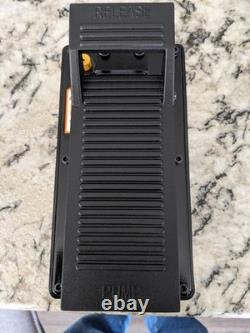 AME INTL? 15906 2.5 Quart Titan Air Hydraulic Pump, 5500 PSI Aluminum Reservoir