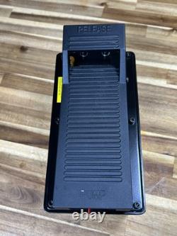 BESTOOL 10,000 PSI, 1/2 Gal Reservoir Foot-Operated Air Hydraulic Pump for He