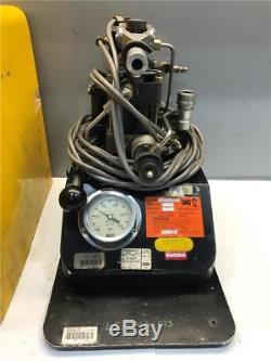 DEUTSCH D12025 Pneumatic Air Over Hydraulic Pump Use To Run D12000 Swage Tool