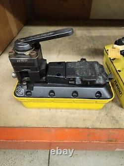 ENERPAC PASG3002SB Pump, Air/Hyd, 5000 PSI. 65 Gal. Old PART# PAS3002SB