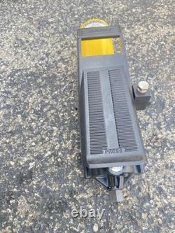 ENERPAC PA 133 Foot Operated Air Hydraulic Pump