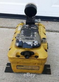 ENERPAC Turbo Hydraulic Pump, Air Powered pedal PAC3002SB tool ESTATE SALE FIND