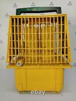 Enerpac PAM-1042 Air hydraulic pump 4/3 manual valve, 700bar/10,000psi TESTED