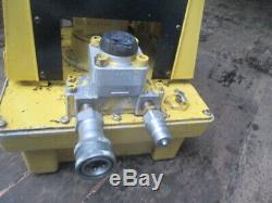 Enerpac Pam-3042 Air Powered Hydraulic Pump 4 Way Manual Valve Great Condition