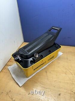Enerpac Patg1102n Turbo 2 Air Driven Hydraulic Foot Pump 700 Bar/10,000 Psi #2