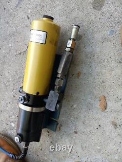 Enerpac Pneumatic Air Hydraulic Foot Pump 10,000 Psi / 700 Bar Pump Action