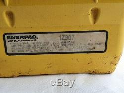 Enerpac TURBO II PATG1102N AIR OPERATED HYDRAULIC FOOT PUMP-10000 psi (1)