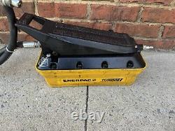 Enerpac Turbo 2 Hydraulic Foot Pump, Air Driven, 700 Bar/10,000 Psi