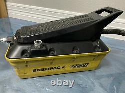 Enerpac Turbo II 1Z907 Pneumatic Air Hydraulic Foot / Hand Pump 10000 PSI