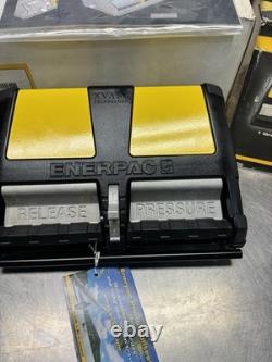 Enerpac XA11 Air Hydraulic Foot Pump 3 Position 3 Way Valve 33.8 oz Reservoi