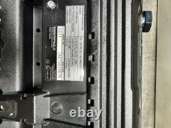 Enerpac XA11 Air Hydraulic Foot Pump 3 Position 3 Way Valve 33.8 oz Reservoi