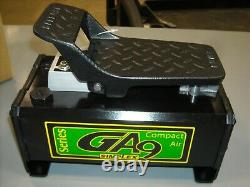 GA90 SIMPLEX, Air / Hydraulic Compact Foot Pump, 10,000 psi, Single-Acting