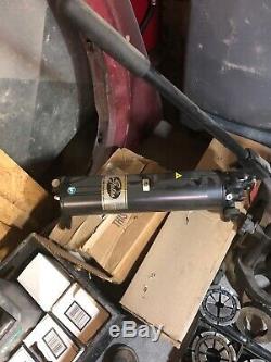 Gates MobileCrimp 4-20 Hydraulic hose crimper with air/hyd, hand pump and 5 dies