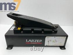 Larzep Z14007/m Pneumatic Air Hydraulic Foot Pump 700 Bar/ 10,000 Psi