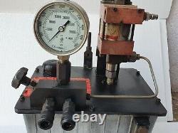 MAXIMATOR M189-01H High Pressure Hydraulic Pump 2000 Bar, Hand / Air Operated