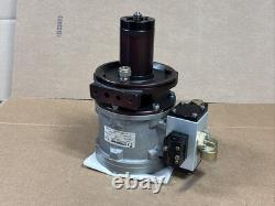 NEW Hydronic P820-40 Pneumatic Hydraulic Oil Pump 4004PSI / 100PSI Air FAST SHIP