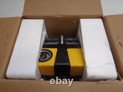 New Enerpac Xa11g Foot Operated Air Powered Hydraulic Pump 10,000 Psi R34