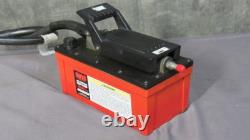 Norco 910130A 10-Ton Air/Hydraulic Foot Pump