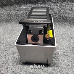 OTC 2510A Stinger 10,000 PSI Foot Operated Air/Hydraulic Pump NOB