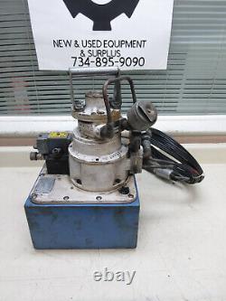 OTC / Owatonna 60433 Model B Pneumatic Air Powered Hydraulic Pump Used