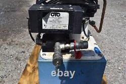 OTC / Owatonna 60433 Model B Pneumatic Air Powered Hydraulic Pump Used FREE SHIP