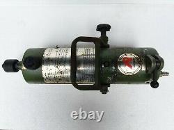 RIKEN SEIKI ON-15-2K Air Hydraulic Tensioner Foot Pump 2000 Bar / 29000 PSI