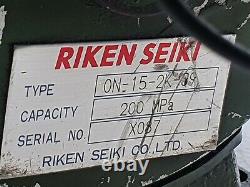 RIKEN SEIKI ON-15-2K Air Hydraulic Tensioner Foot Pump 2000 Bar / 29000 PSI # 1