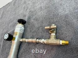 Ralston DP0V Pneumatic Cylinder Hand Pump 125 PSI with Fittings